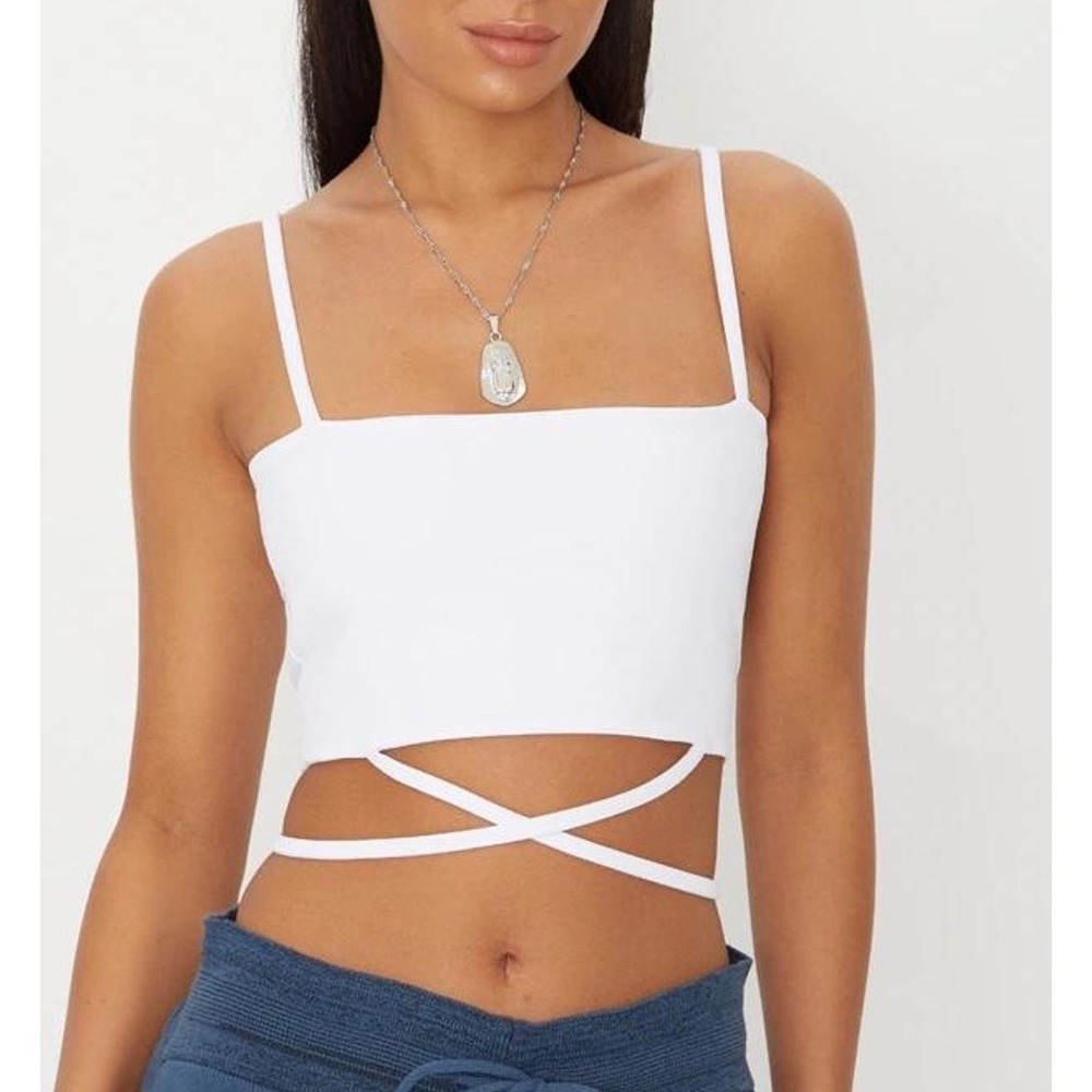 PrettyLittleThing White Halter Neck Crop Top Tie Back Size UK 6 / US 2